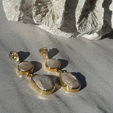 Load image into Gallery viewer, Freshwater Pearl Statement Drop Earrings
