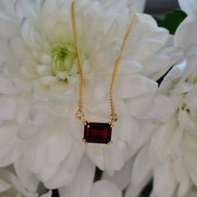 Load image into Gallery viewer, Garnet Petite Necklace