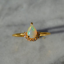 Load image into Gallery viewer, Opal Pear Ring