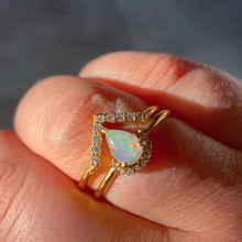 Load image into Gallery viewer, Opal Pear Ring