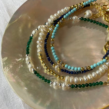 Load image into Gallery viewer, Emerald & Freshwater Pearl Friendship Bracelet